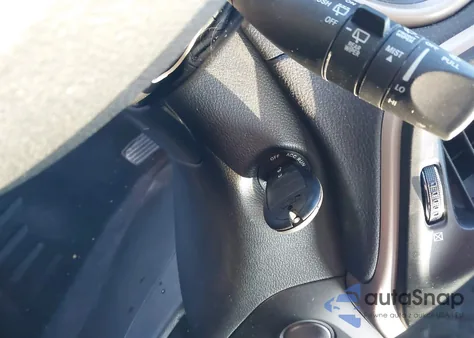 2017 Jeep Cherokee Latitude 4X4 z USA, uszkodzony, nr VIN 1C4PJMCS4HW531694